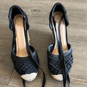 Shoe dazzle wedge heels